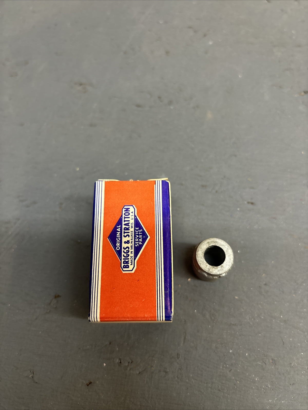 2894047